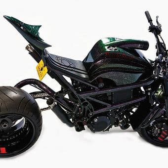 Design-Motorrad mit chainflex CF9
